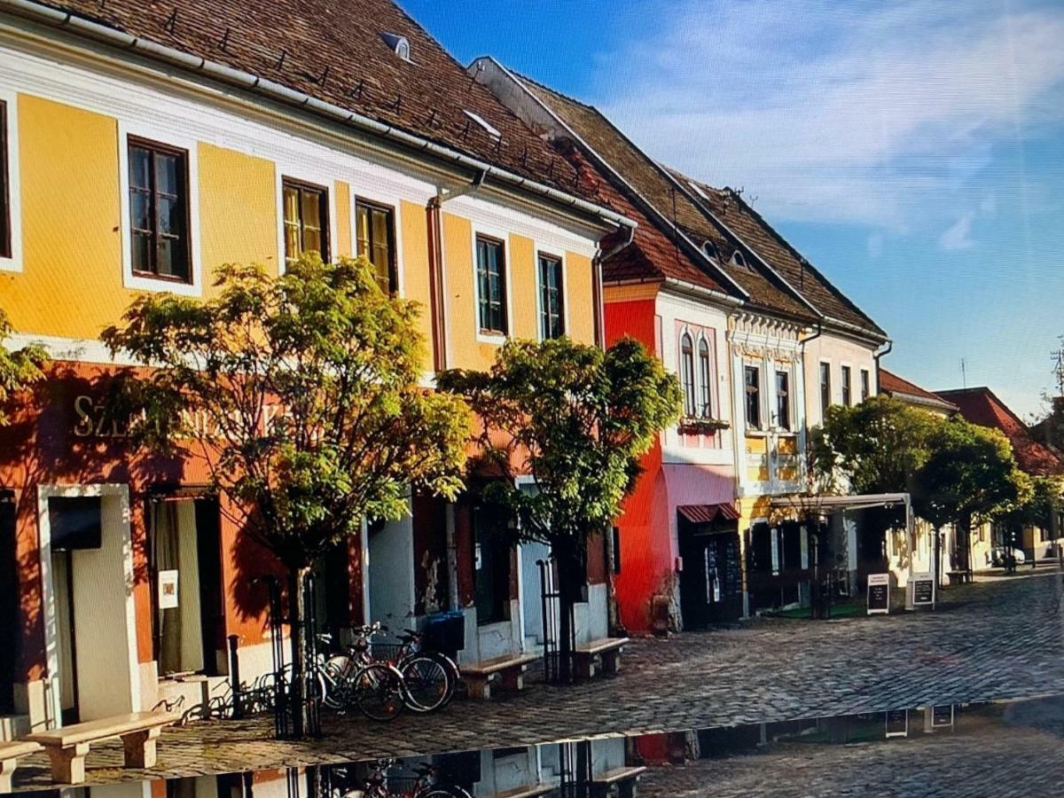 Hotel Roz Szentendre Eksteriør billede